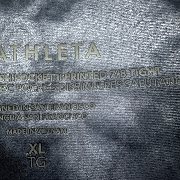 Athleta Salutation Stash Pocket II printed 7/8 tight Women's Tie-Dye Leggings - Picture 6 of 6